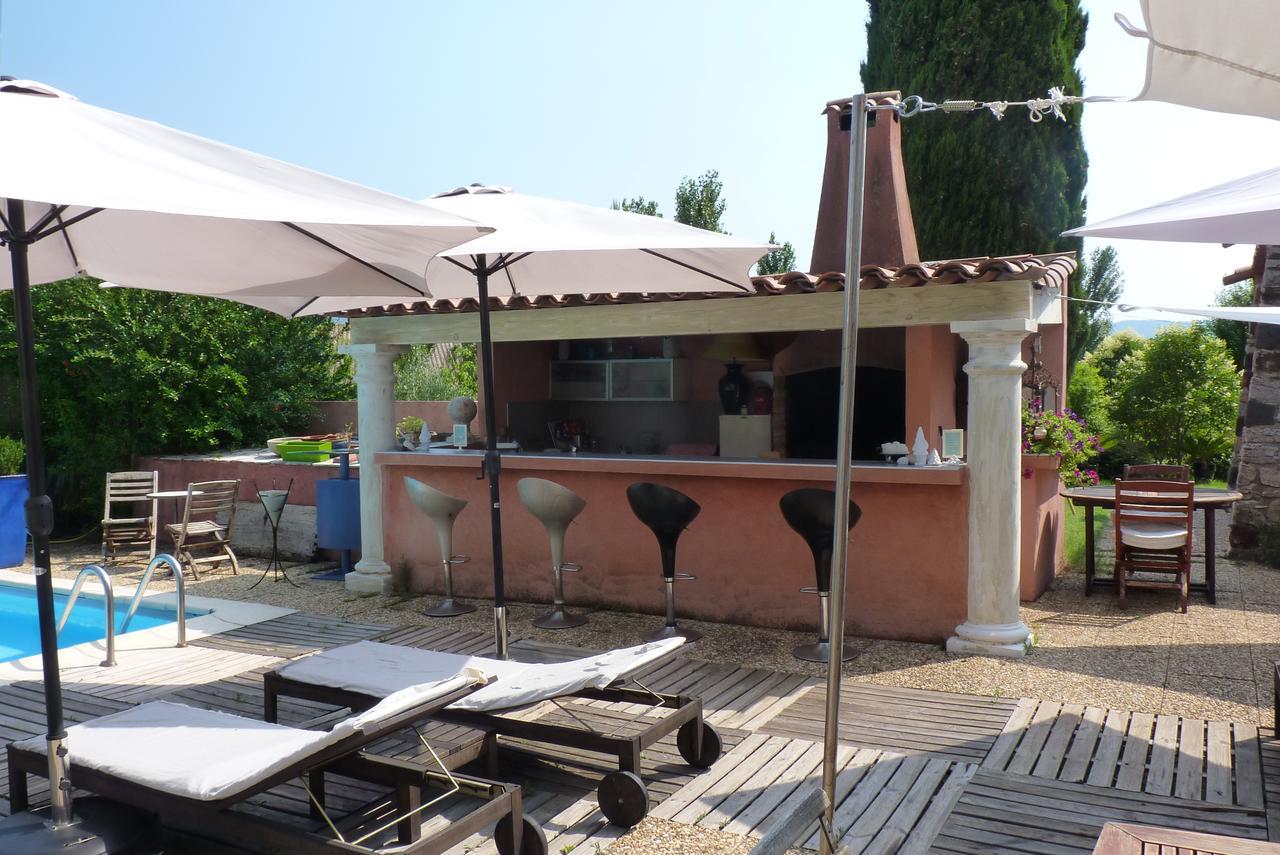 Au Mas Saint Pierre Hotel Pignans Exterior foto